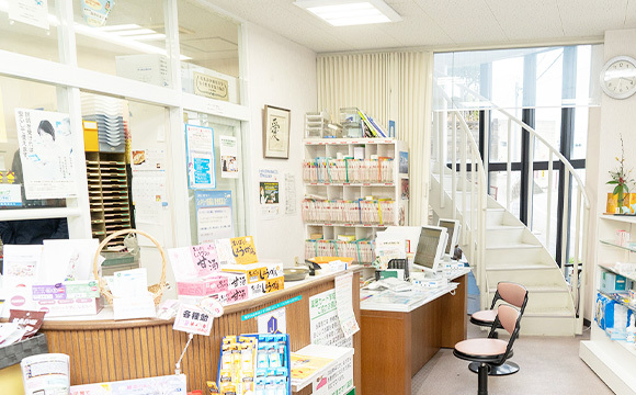 高津オオバ薬局内観